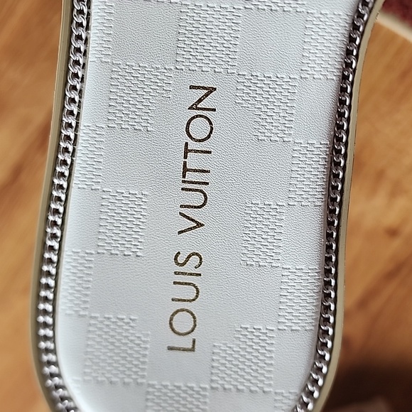 White/ multi color slides - Picture 7 of 11